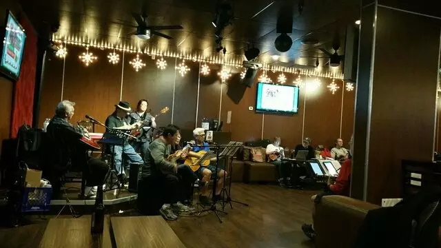 Aloha Kitchen & Bar