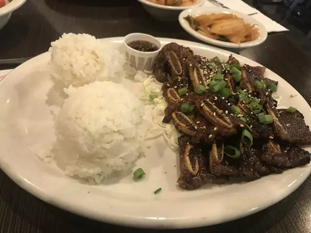 Aloha Kitchen & Bar