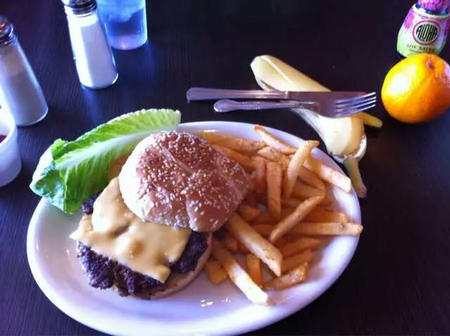Aloha Kitchen & Bar