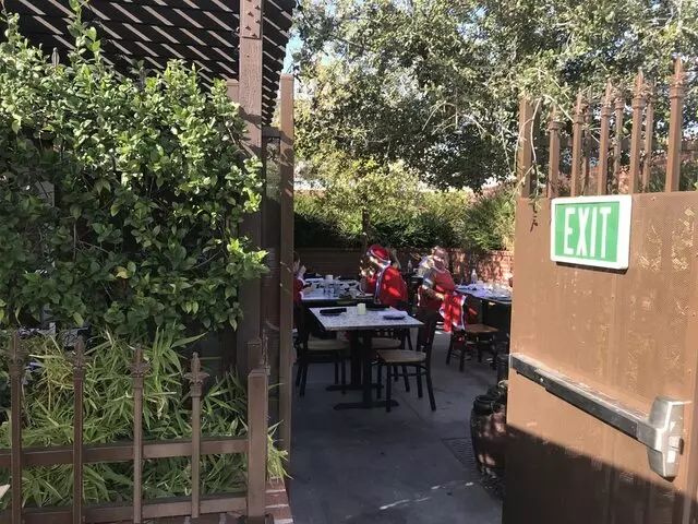 7th & Carson