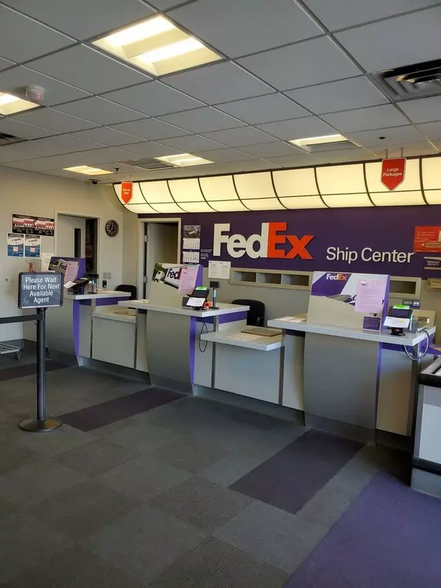 FedEx Office Print & Ship Center