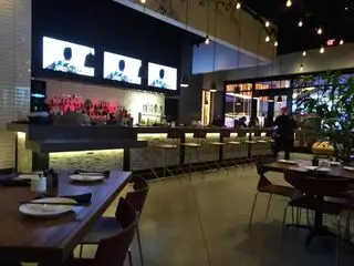 Boathouse Asian Eatery
