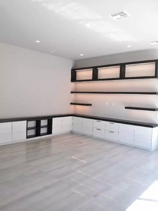 Absolute Closets & Cabinetry