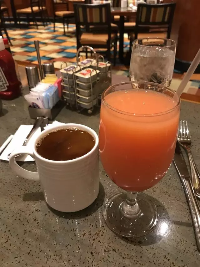 Avenue Cafe