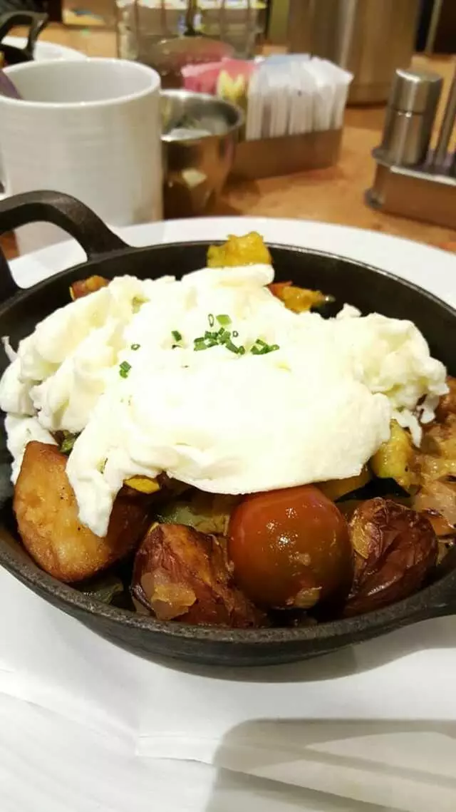 Avenue Cafe