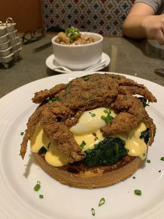 Avenue Cafe
