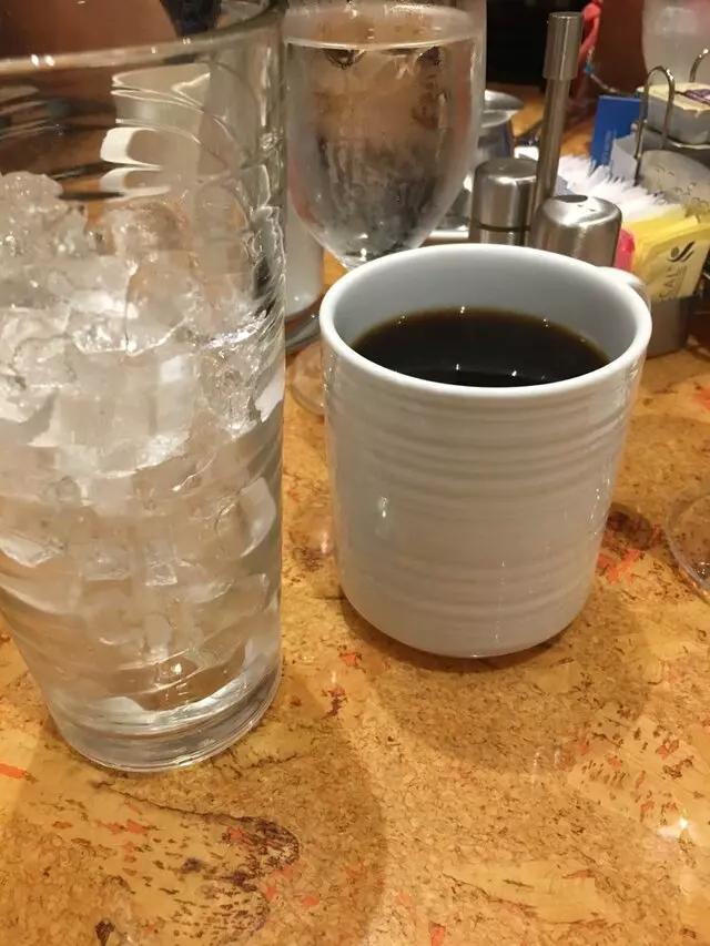 Avenue Cafe