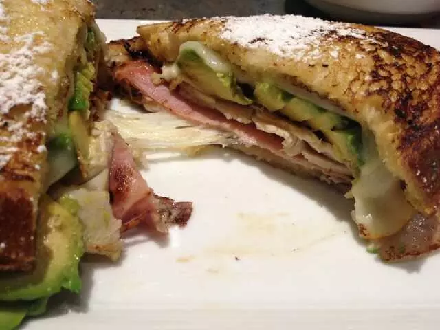 Avenue Cafe