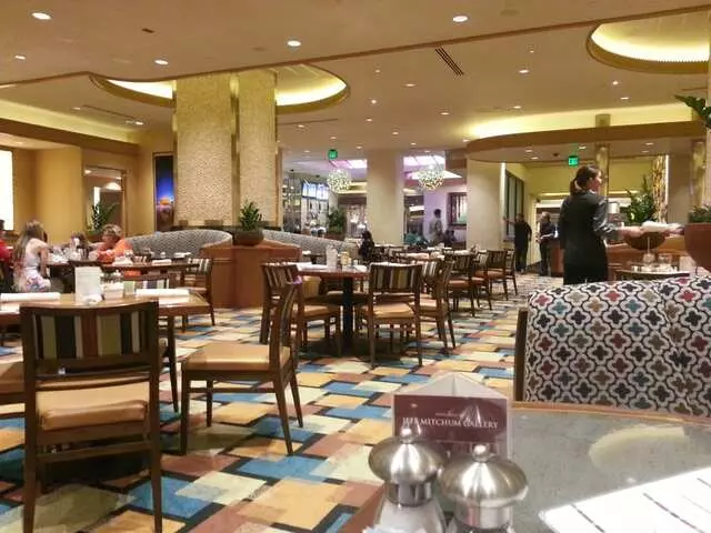 Avenue Cafe