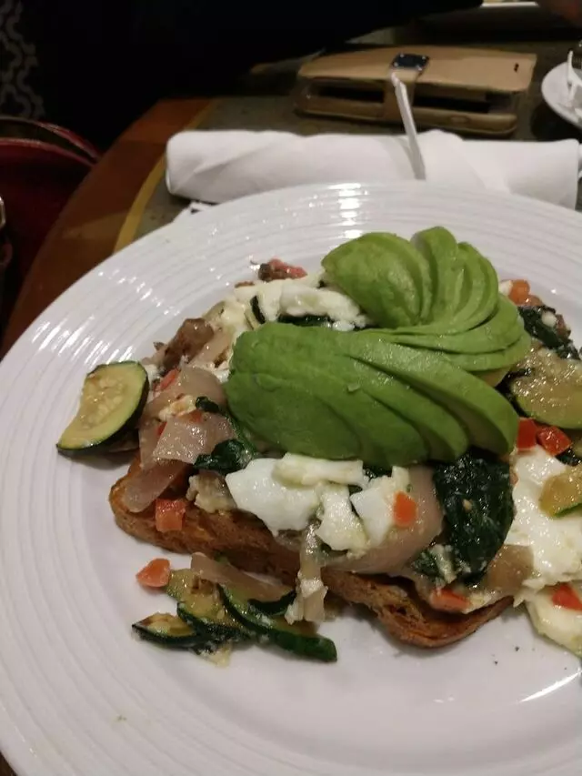 Avenue Cafe