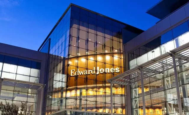 Edward Jones - Financial Advisor: Arthur Copperthite