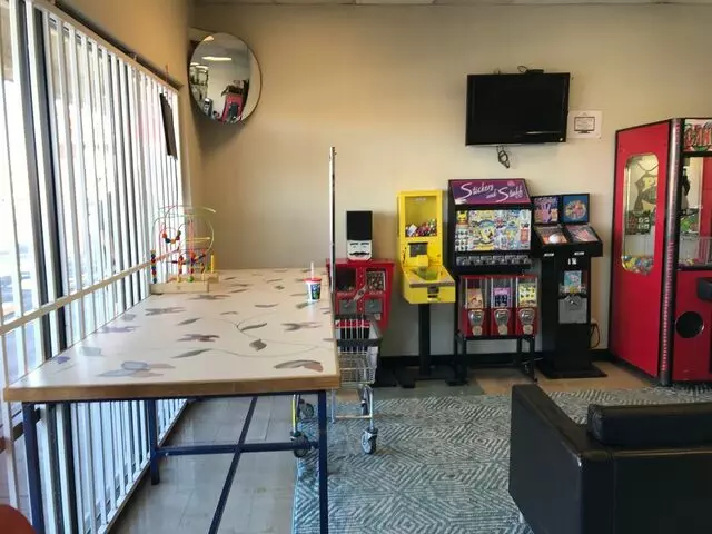Thunder Suds Laundromat & Dry Cleaners