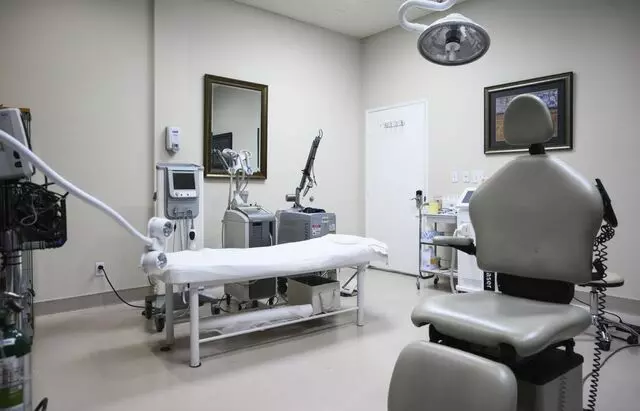 Beverly Hills Plastic Surgeons
